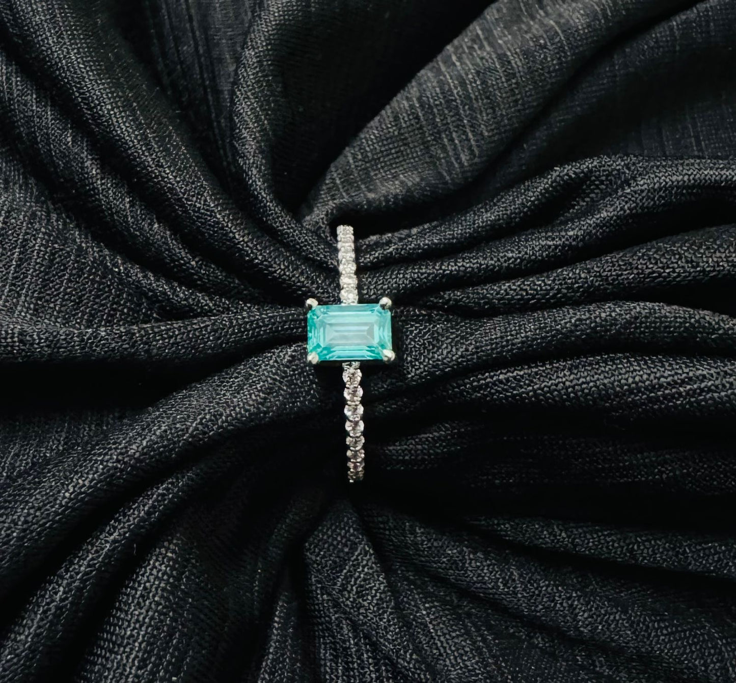 925 silver ring with premium Swarovski stone