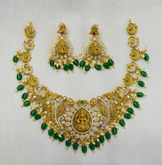 Premium necklace with earrings