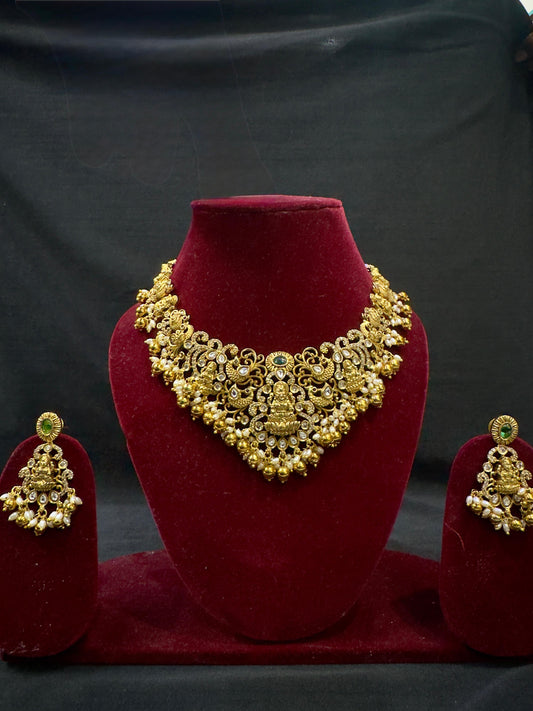 Grand bridal chocker with moissanite stones