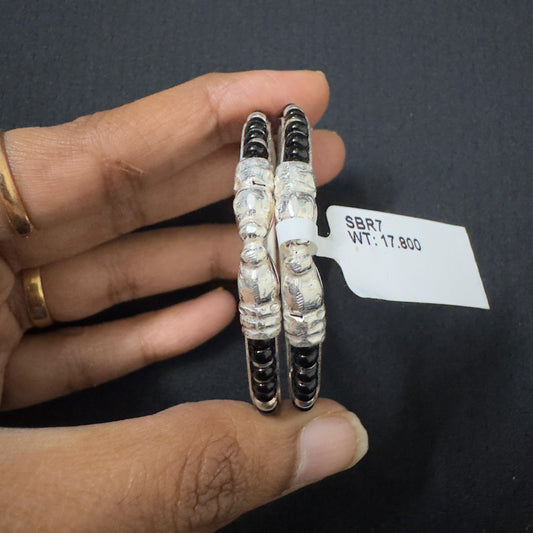 92.5 silver Baby bangle. Hallamark available (17.8 g)