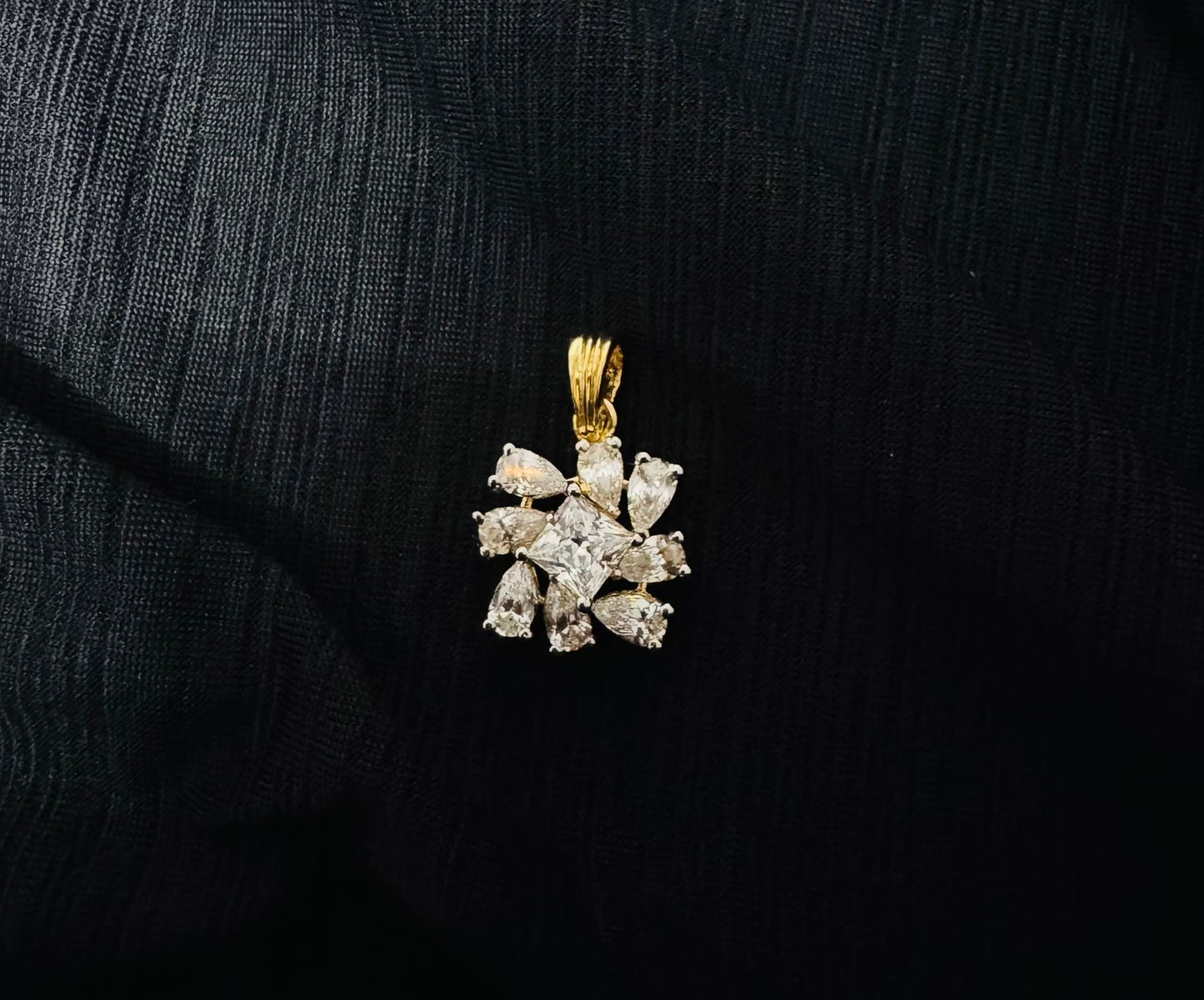925 silver pendant with premium Swarovski stone