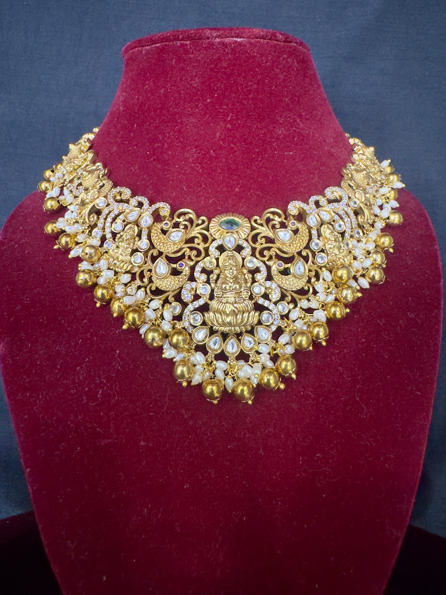 Grand bridal chocker with moissanite stones